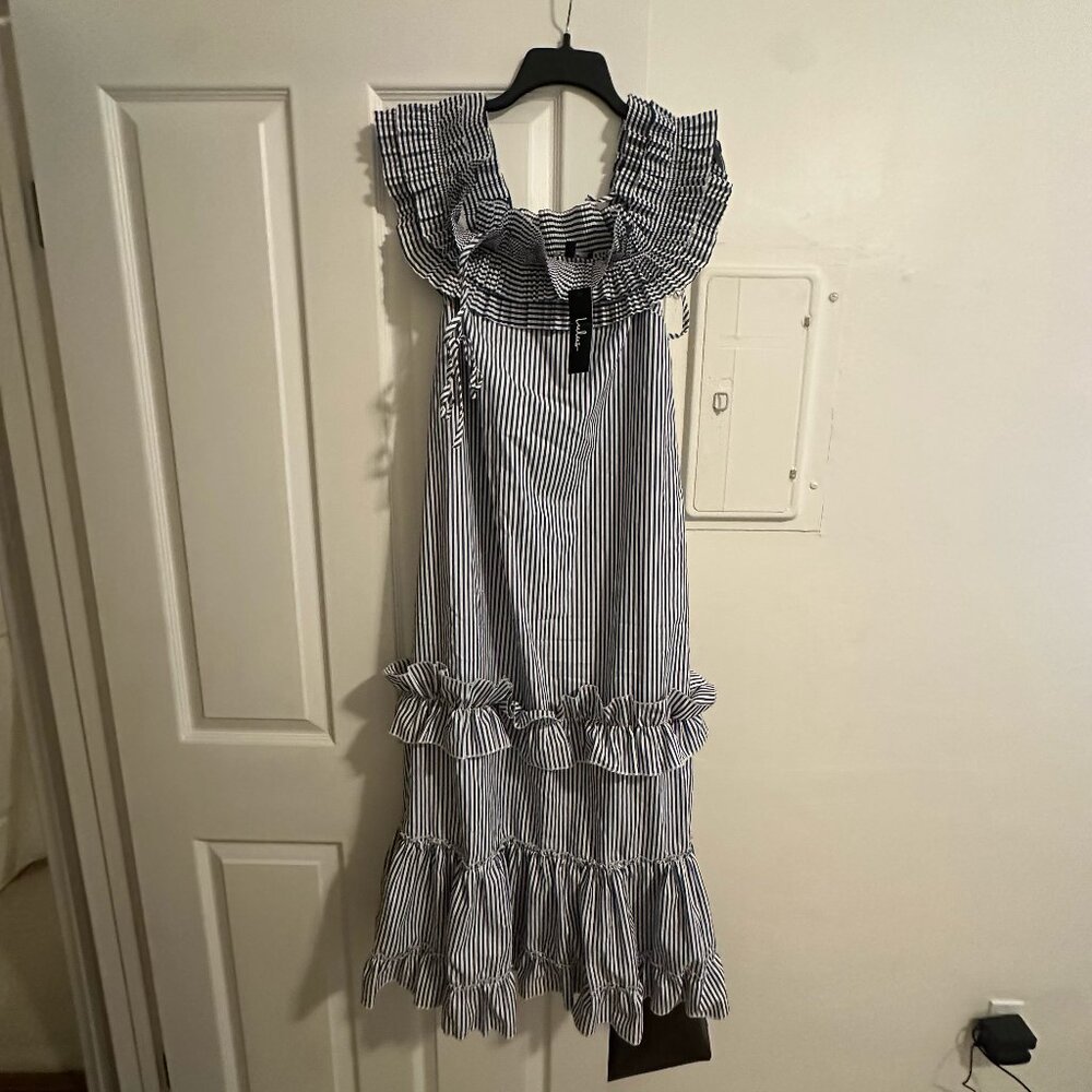 [NWT] Lulus Striped Ruffle Dress
